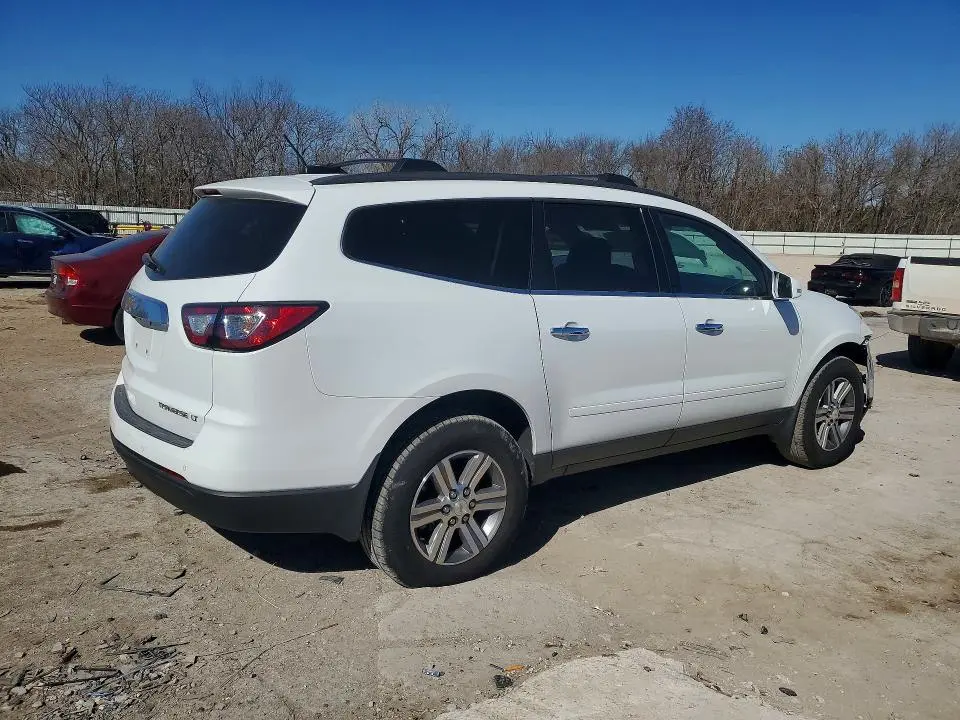 2016 CHEVROLET TRAVERSE LT  