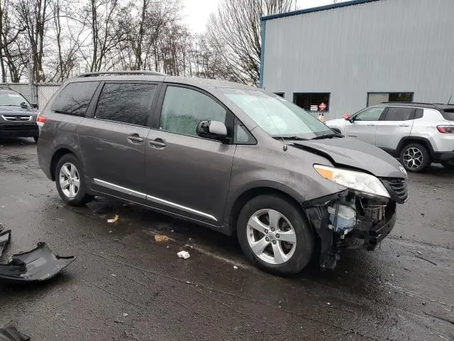 2011 TOYOTA SIENNA LE  