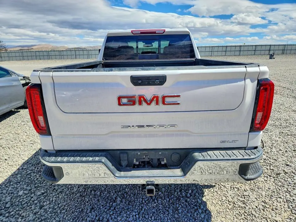 2024 GMC SIERRA K1500 SLT  
