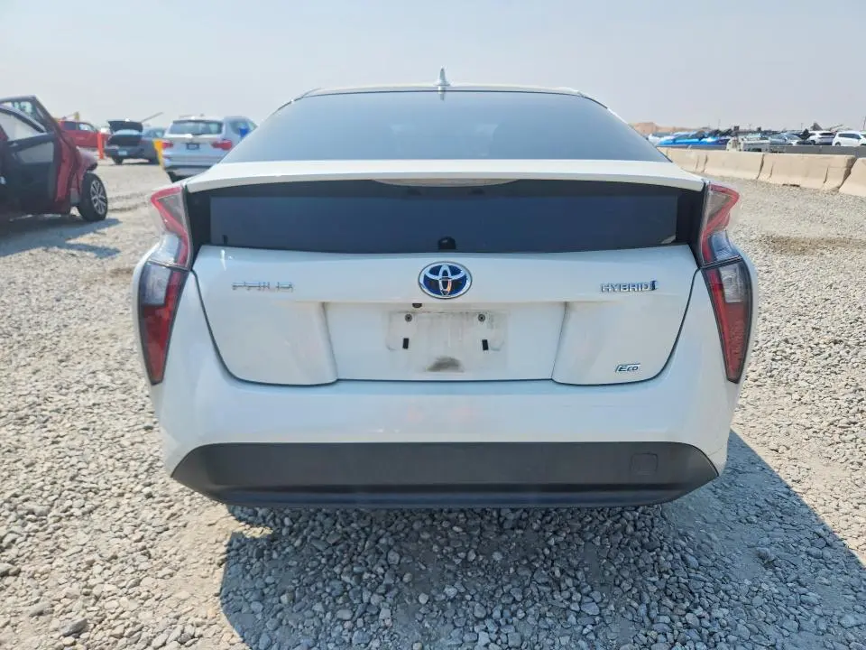 2016 TOYOTA PRIUS TWO ECO  