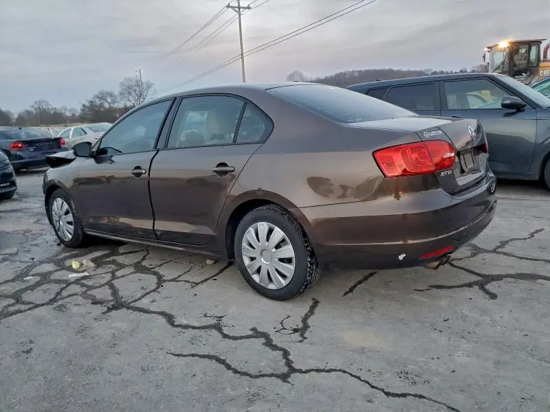 2011 VOLKSWAGEN JETTA SE  