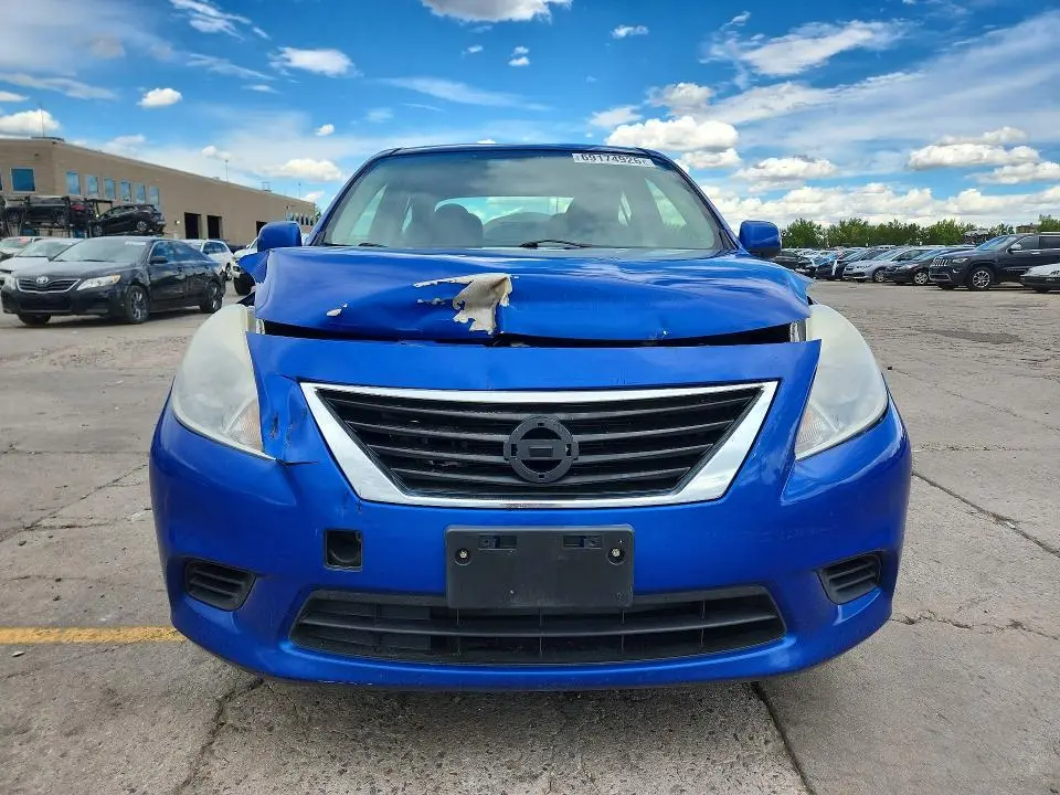 2014 NISSAN VERSA 1.6 SV  