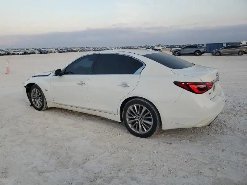 2018 INFINITI Q50 LUXE  