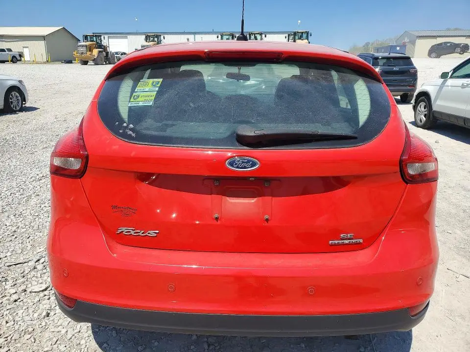 2016 FORD FOCUS SE  