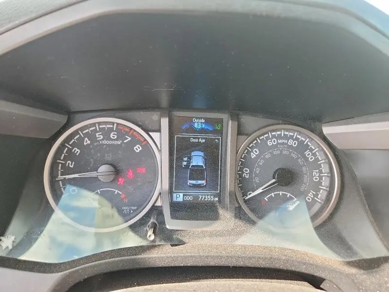 2021 TOYOTA TACOMA SR5 V6  