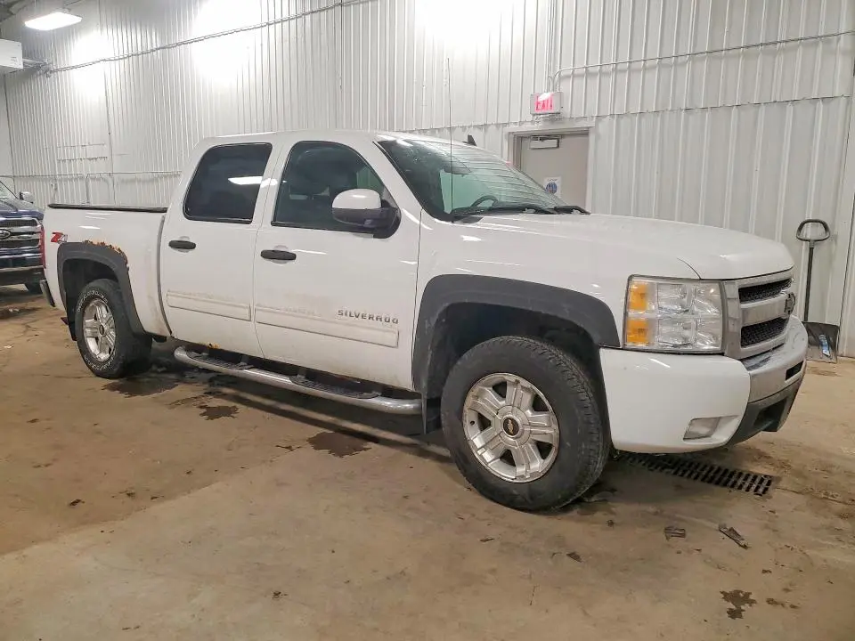 2010 CHEVROLET SILVERADO K1500 LT  