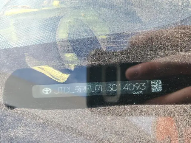 2020 TOYOTA PRIUS LE  