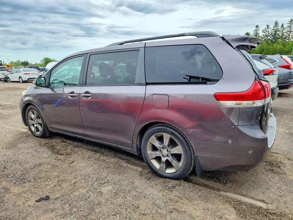 2011 TOYOTA SIENNA XLE 8-PASSENGER  