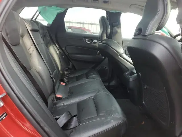 2019 VOLVO XC60 T5 MOMENTUM  