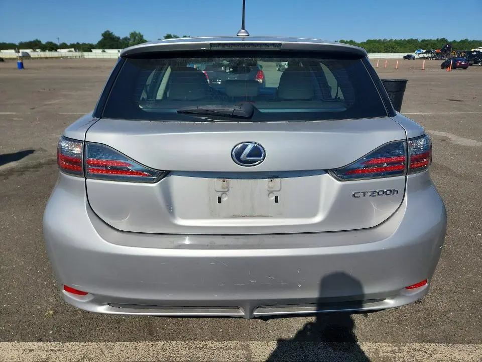 2011 LEXUS CT 200  