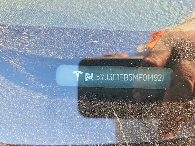 2021 TESLA MODEL 3   