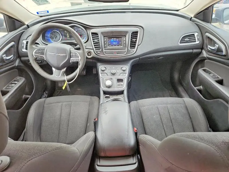 2016 CHRYSLER 200 LX  