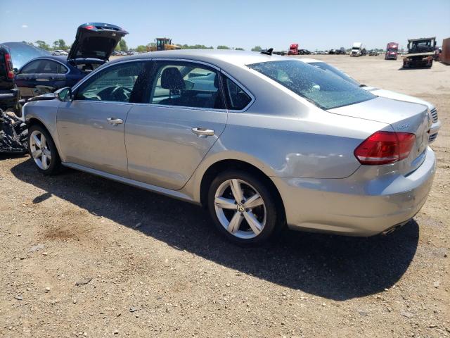 2012 VOLKSWAGEN PASSAT SE