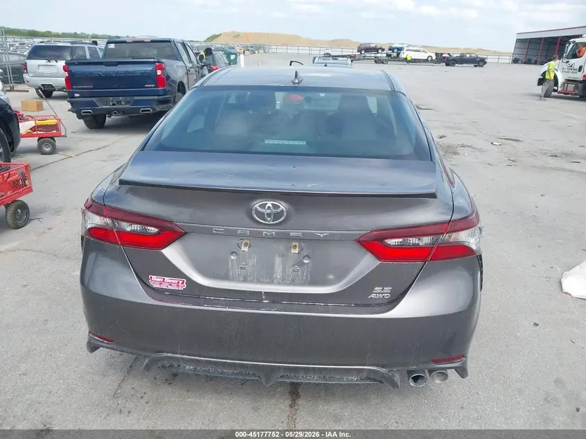 2021 TOYOTA CAMRY SE AWD