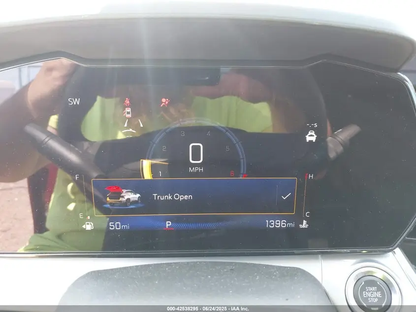 2025 CHEVROLET TRAX FWD LT