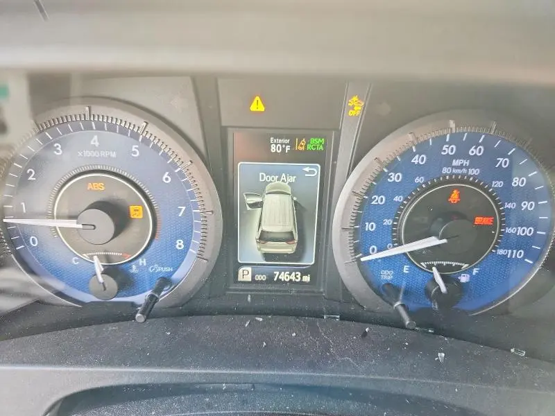 2020 TOYOTA SIENNA XLE 8-PASSENGER  