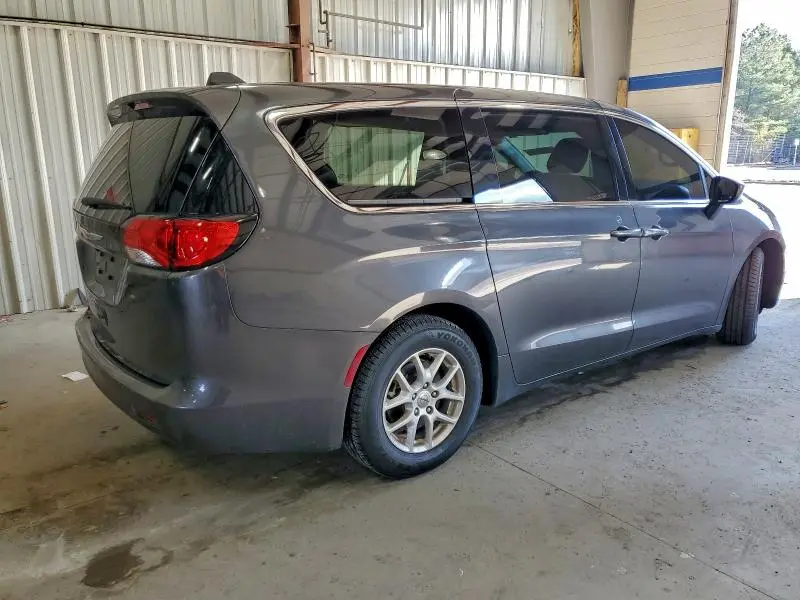 2021 CHRYSLER VOYAGER LX  