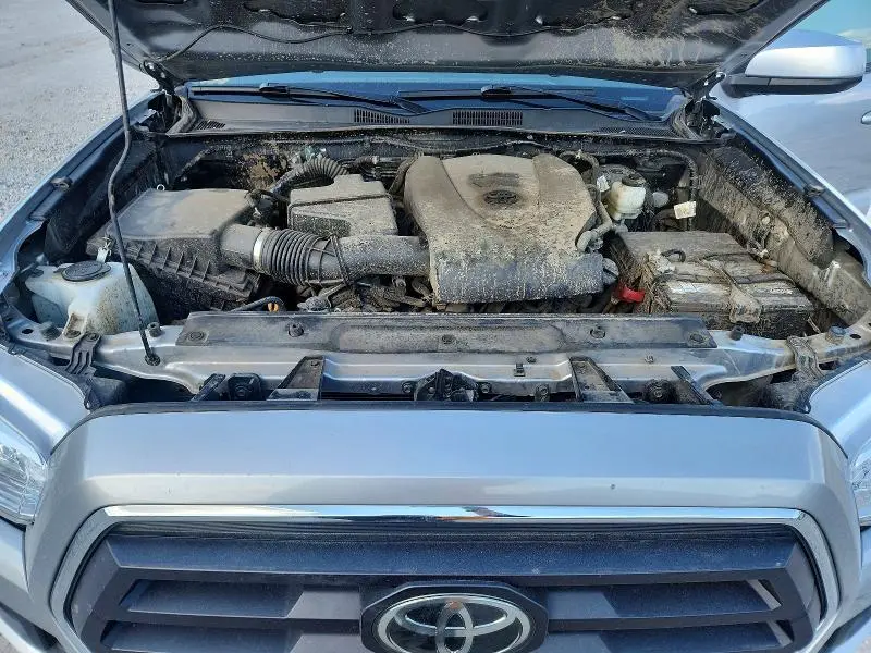 2021 TOYOTA TACOMA SR5 V6  