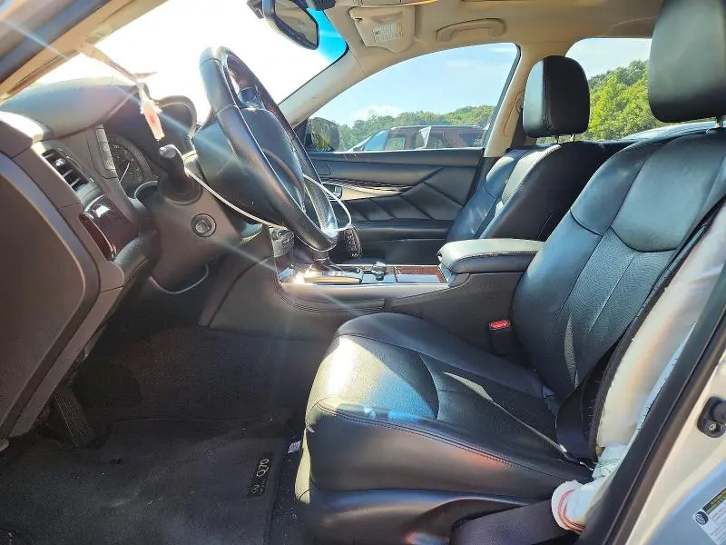 2019 INFINITI Q70L 3.7 LUXE  