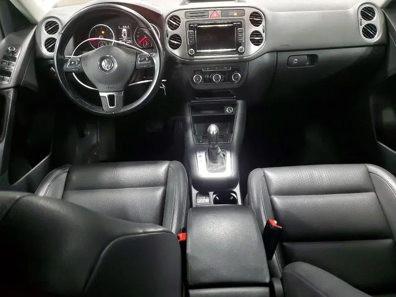 2011 VOLKSWAGEN TIGUAN S  