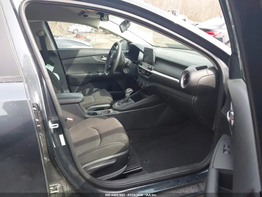 2021 KIA FORTE FE
