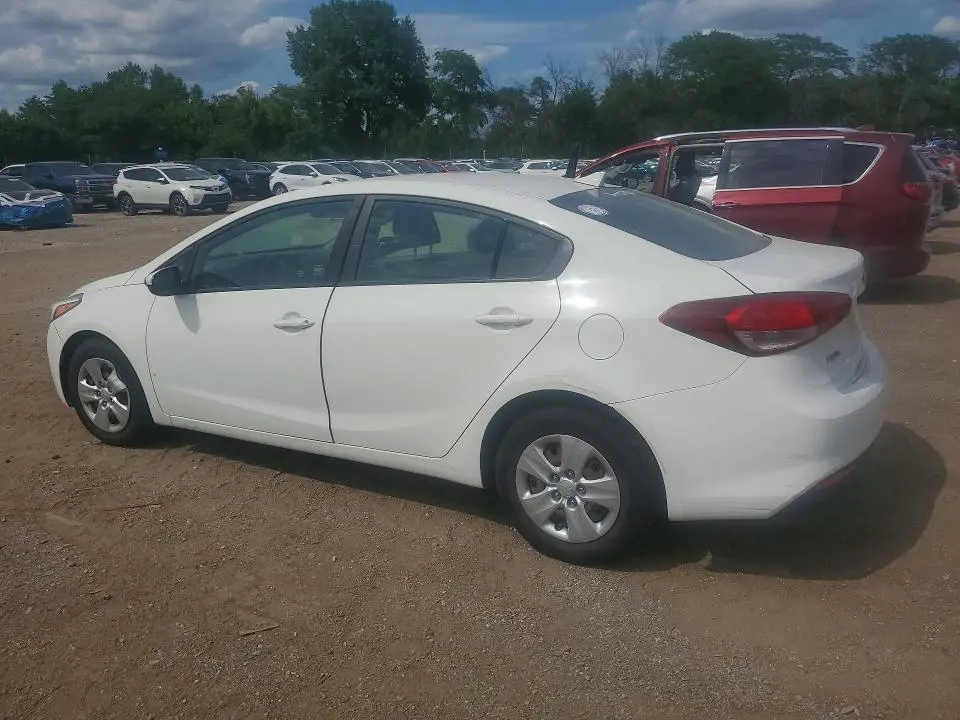 2017 KIA FORTE LX  