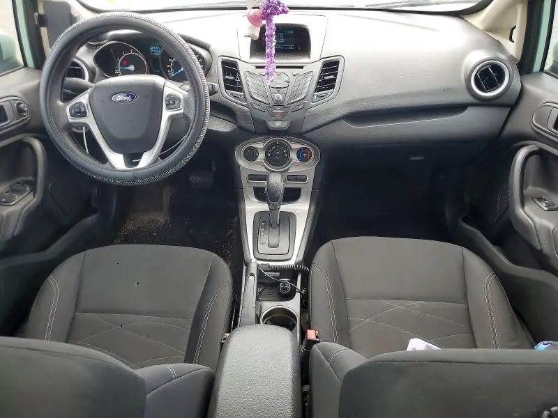 2017 FORD FIESTA SE  