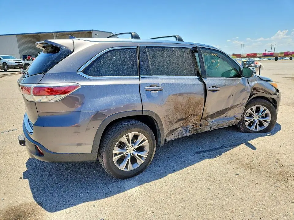 2015 TOYOTA HIGHLANDER XLE  