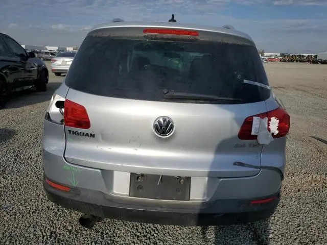 2013 VOLKSWAGEN TIGUAN S  