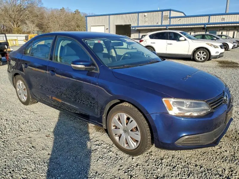 2012 VOLKSWAGEN JETTA SE  