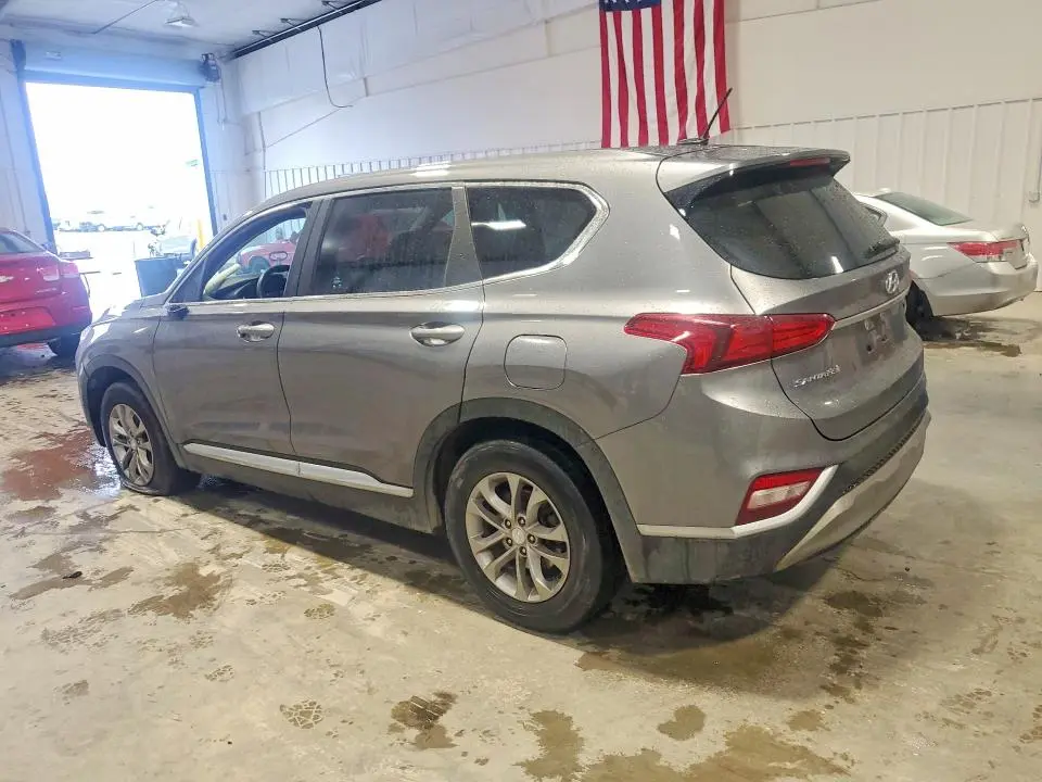 2020 HYUNDAI SANTA FE SE  