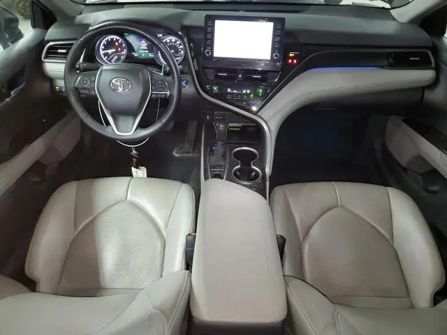 2023 TOYOTA CAMRY XLE  