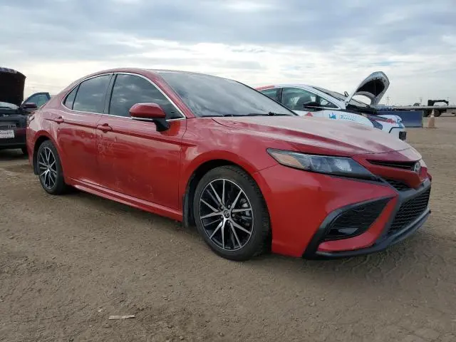2021 TOYOTA CAMRY SE  