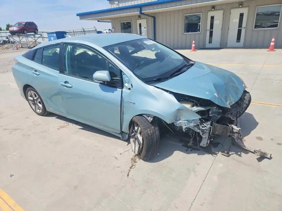 2017 TOYOTA PRIUS THREE TOURING  