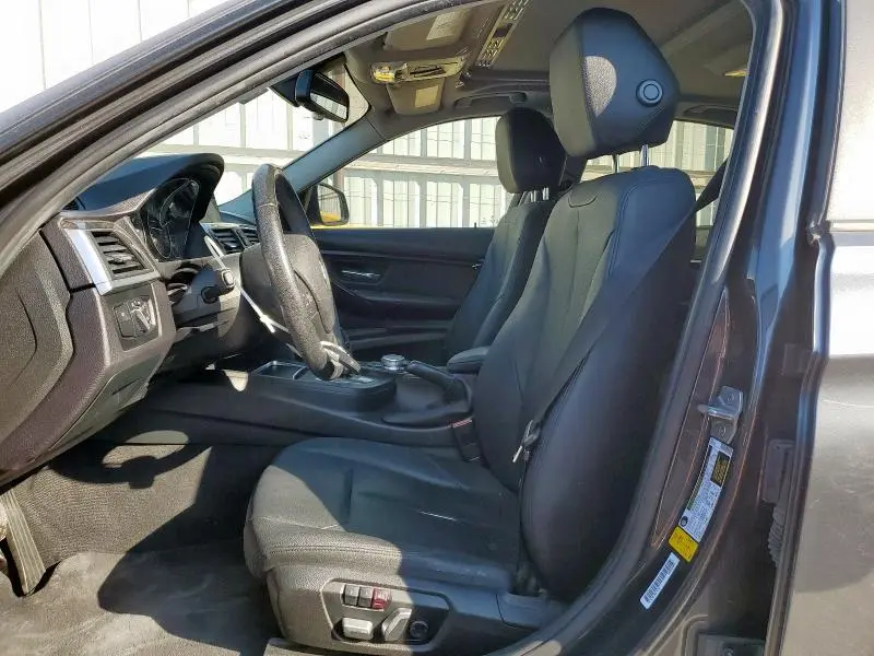 2017 BMW 320 I  