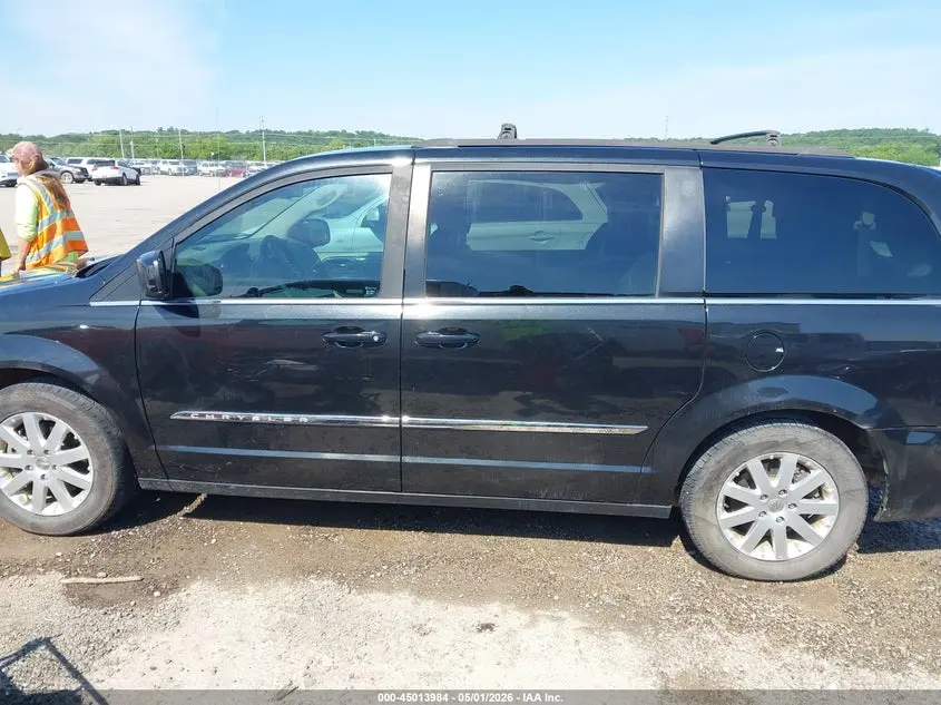 2014 CHRYSLER TOWN & COUNTRY TOURING