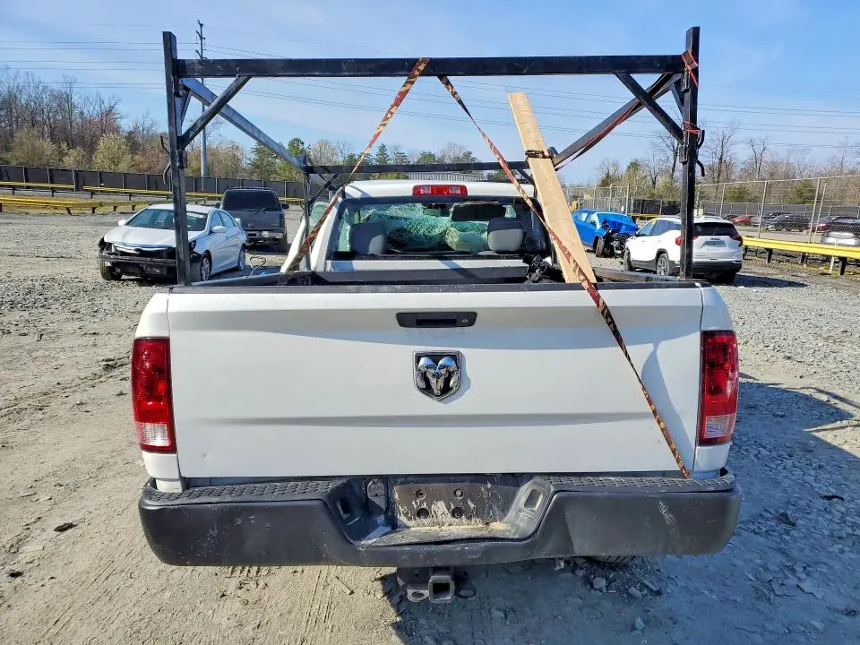 2013 RAM 1500 ST  