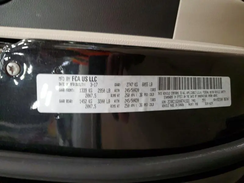 2017 CHRYSLER PACIFICA LIMITED  