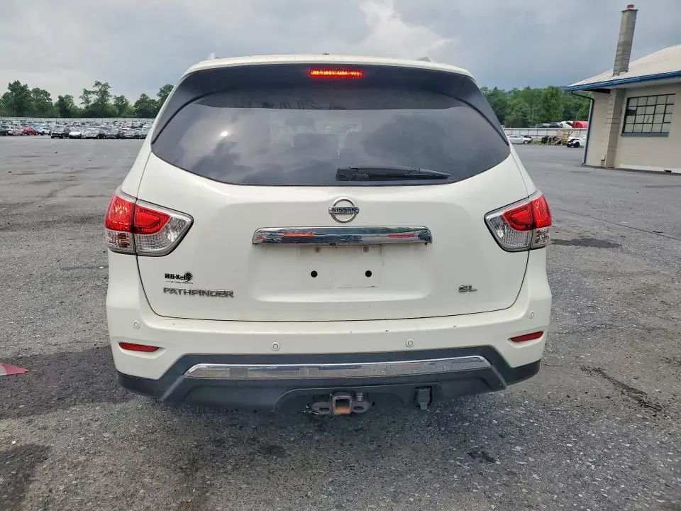 2014 NISSAN PATHFINDER SL  