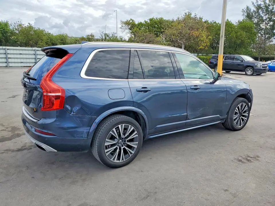 2021 VOLVO XC90 T5 MOMENTUM  