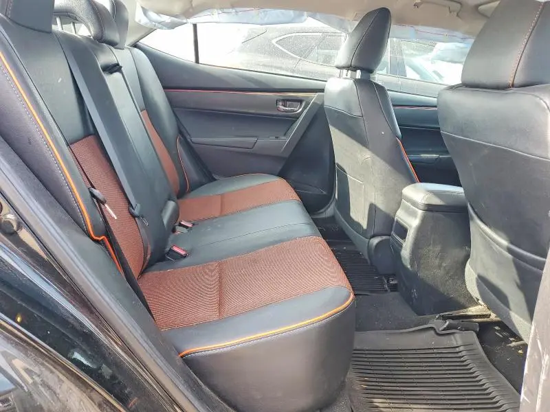2018 TOYOTA COROLLA SE  