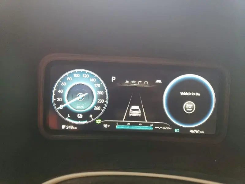 2023 HYUNDAI KONA SE  