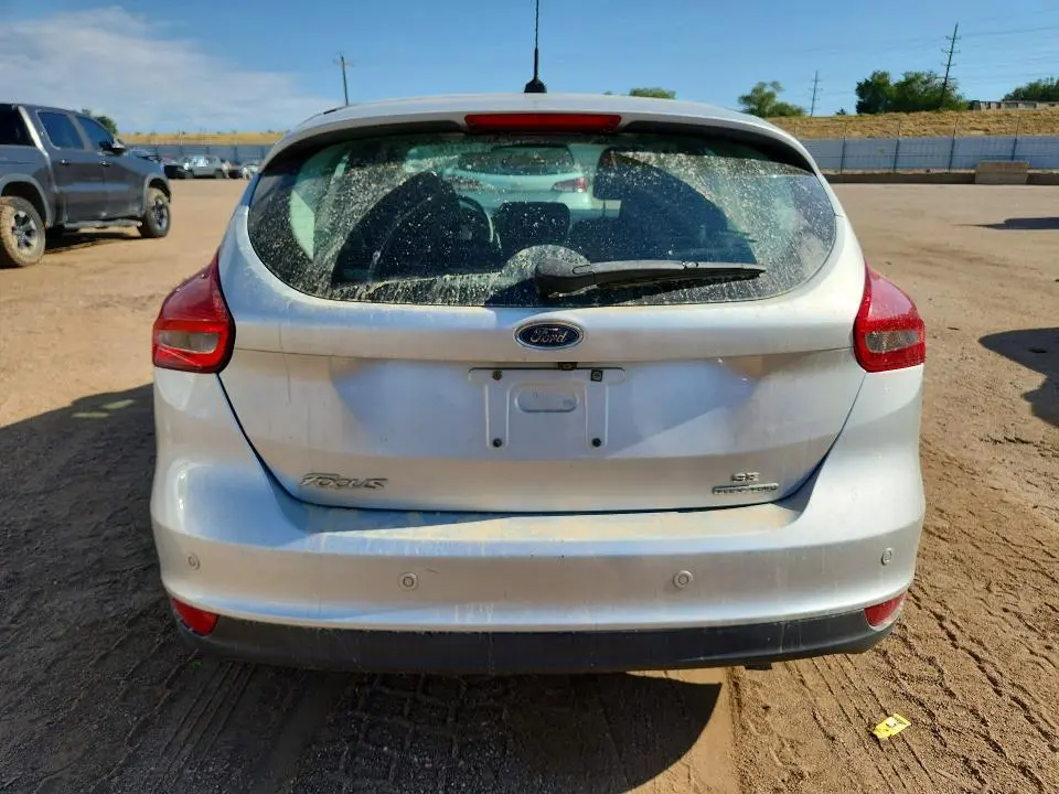 2016 FORD FOCUS SE  