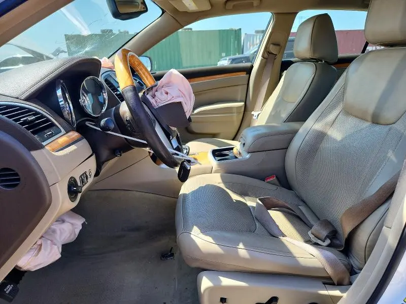 2013 CHRYSLER 300C   