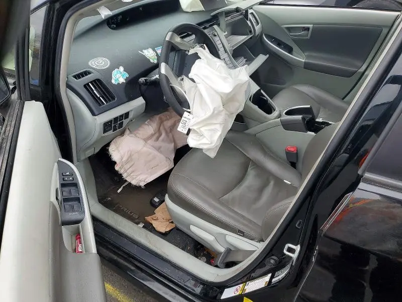 2013 TOYOTA PRIUS THREE  