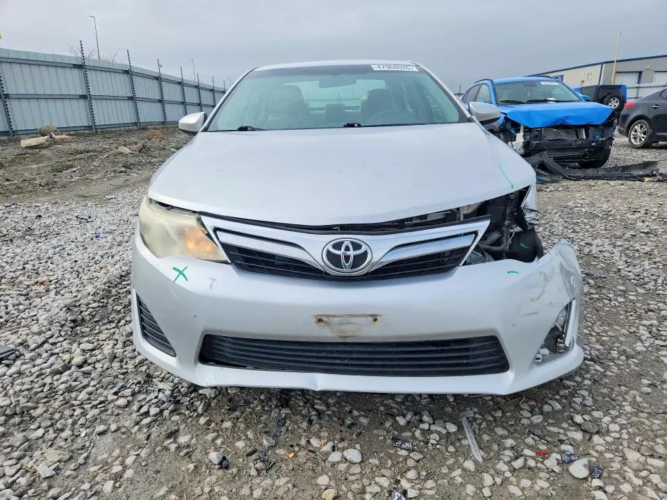 2013 TOYOTA CAMRY LE  