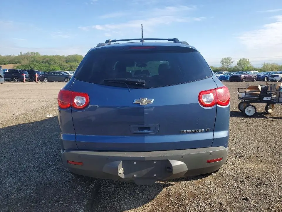 2012 CHEVROLET TRAVERSE LT  
