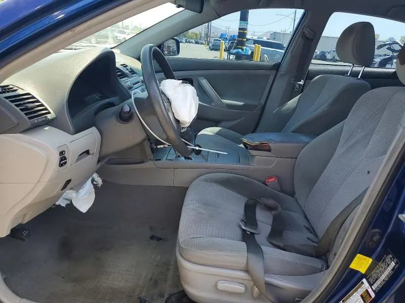2011 TOYOTA CAMRY LE  