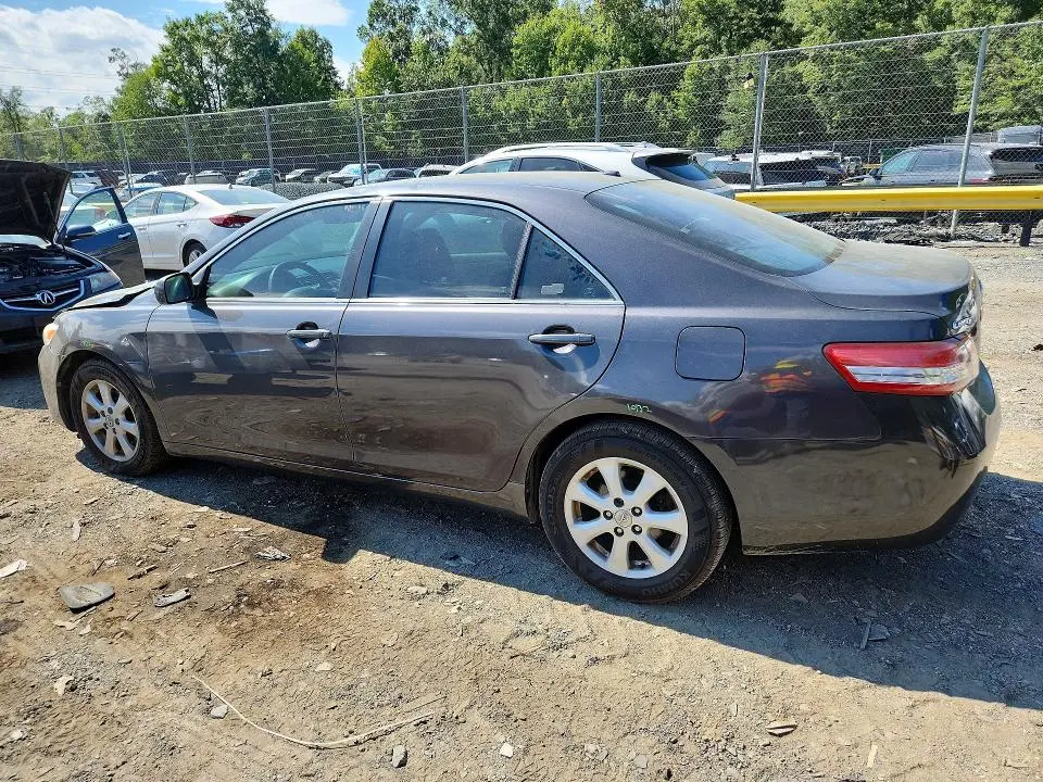 2011 TOYOTA CAMRY LE  