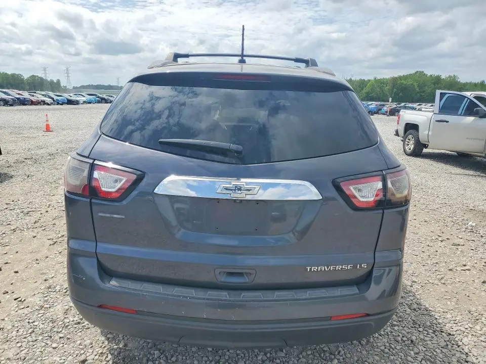 2014 CHEVROLET TRAVERSE LS  